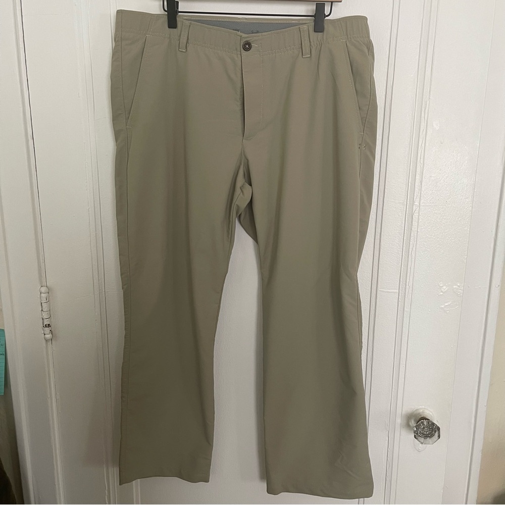 Under Armour Men's Khaki Pants